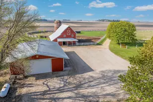 8332 440th Ave, Blue Earth, MN 56013 - Photo 58
