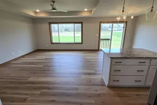 1309 18th St NE, Austin, MN 55912 - Photo 16