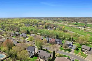 16930 Hanover Ln, Eden Prairie, MN 55347 - Photo 4
