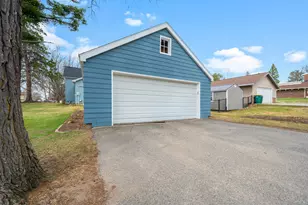 618 NW 5th Ave, Grand Rapids, MN 55744 - Photo 38