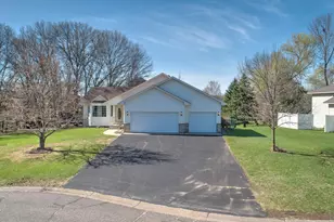 1490 33rd Ct SW, Cambridge, MN 55008 - Photo 32