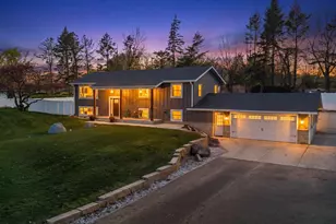 33366 Sibley Heights Ln, Le Sueur, MN 56058 - Photo 2