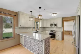 13432 Marigold St NW, Andover, MN 55304 - Photo 2