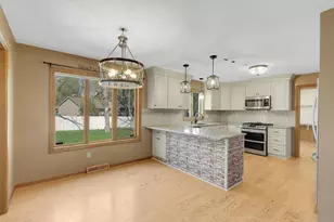 13432 Marigold St NW, Andover, MN 55304 - Photo 10