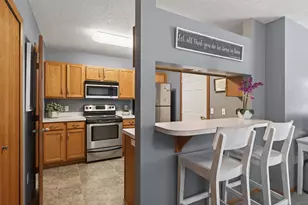 401 Leeward Trail, Woodbury, MN 55129 - Photo 4