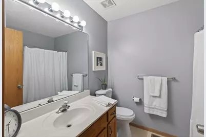 401 Leeward Trail, Woodbury, MN 55129 - Photo 12