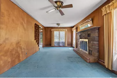 4025 Clover Avenue, Vadnais Heights, MN 55127 - Photo 2
