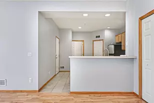 11212 Aberdeen St NE, Blaine, MN 55449 - Photo 8