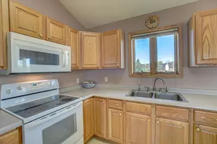 1331 141st St, New Richmond, WI 54017 - Photo 6
