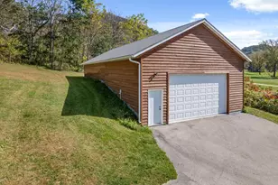 24242 Pfeiffer Hill Rd, Winona, MN 55987 - Photo 60