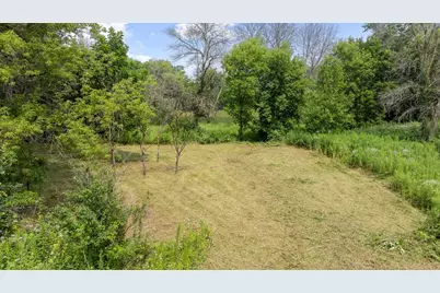 128 Peavey Lane, Wayzata, MN 55391 - Photo 4