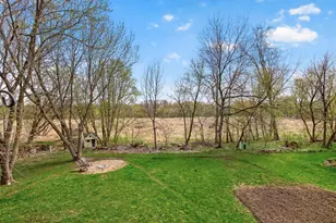 112231 Hutchins Ct, Chaska, MN 55318 - Photo 4