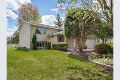 879 Westview Court, Shoreview, MN 55126 - Photo 1