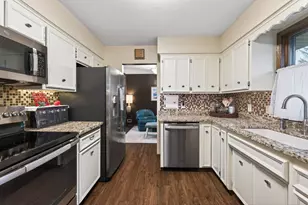 7133 Montrose Rd, Woodbury, MN 55125 - Photo 18