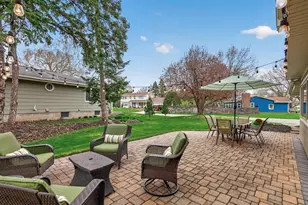 7133 Montrose Rd, Woodbury, MN 55125 - Photo 44