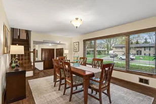 7133 Montrose Rd, Woodbury, MN 55125 - Photo 10