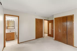 9908 Oxborough Rd, Bloomington, MN 55437 - Photo 22
