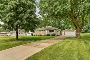 402 Strathmore Ln SE, Rochester, MN 55904 - Photo 1