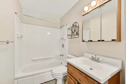 402 Strathmore Lane SE, Rochester, MN 55904 - Photo 10