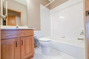 9201 Medicine Lake Rd, Golden Valley, MN 55427 - Photo 22