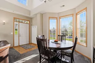 1249 Chateau Ave, Maplewood, MN 55109 - Photo 6