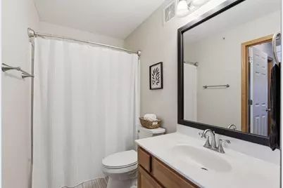 1249 Chateau Avenue #405, Maplewood, MN 55109 - Photo 12