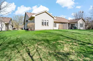 2325 Gresham Ave N, Oakdale, MN 55128 - Photo 2