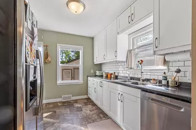 1522 10th Avenue S, Fargo,  58103 - Photo 8