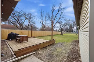 1522 10th Ave S, Fargo,  58103 - Photo 22