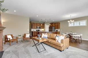 1085 Roselyn Dr, Victoria, MN 55386 - Photo 8