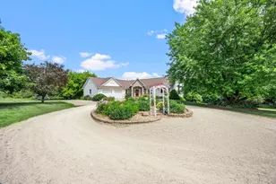 N6690 870th St, River Falls, WI 54022 - Photo 2
