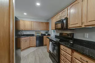 1691 Livingston Ave, West Saint Paul, MN 55118 - Photo 14