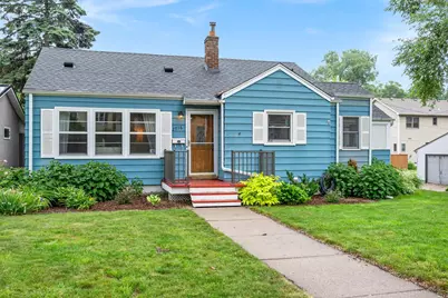 2716 Ewing Avenue N, Robbinsdale, MN 55422 - Photo 2