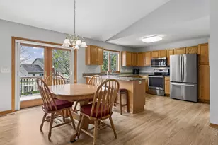 2409 Burl Oak Curve, Hudson, WI 54016 - Photo 6