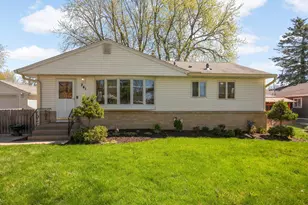 241 9th Ave NW, New Brighton, MN 55112 - Photo 4
