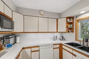 965 Redwell Ln, Apple Valley, MN 55124 - Photo 8