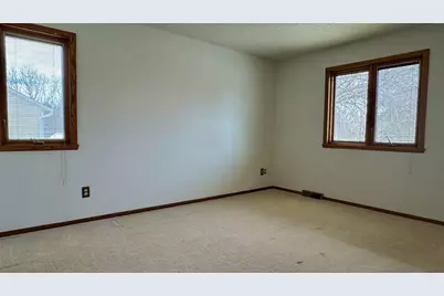 1751 23rd Street S, Fargo,  58103 - Photo 20