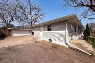 6319 Perry Ave N, Brooklyn Center, MN 55429 - Photo 22