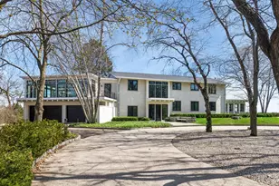 1300 Bracketts Point Rd, Wayzata, MN 55391 - Photo 4