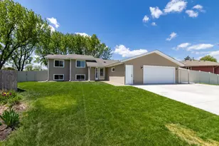 8220 208th St W, Lakeville, MN 55044 - Photo 2