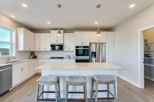1643 Zumbro Ave, Shakopee, MN 55379 - Photo 1
