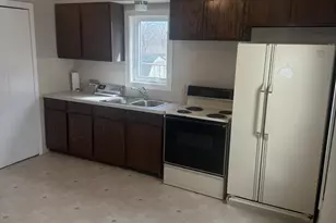 301 S Park Ave, Springfield, MN 56087 - Photo 2