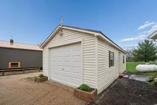 81990 558th St, Buffalo Lake, MN 55314 - Photo 32