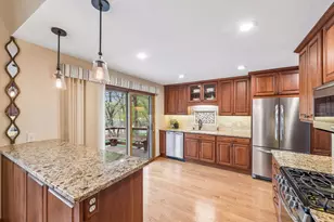 7553 Mariner Dr, Maple Grove, MN 55311 - Photo 4