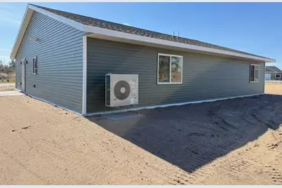 1516 Beartooth Ave SW, Bemidji, MN 56601 - Photo 2