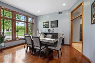 757 Stonebrooke Dr, Shakopee, MN 55379 - Photo 8