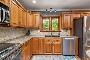 13412 Tudor Rd, Hopkins, MN 55305 - Photo 18