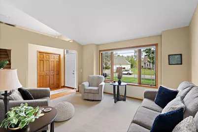 1409 Earle Way, Burnsville, MN 55306 - Photo 4