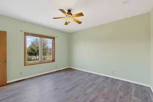 31770 Lakeview Dr, Lake City, MN 55041 - Photo 24