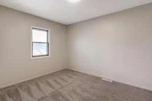 532 McKinley Ave, North Mankato, MN 56003 - Photo 10